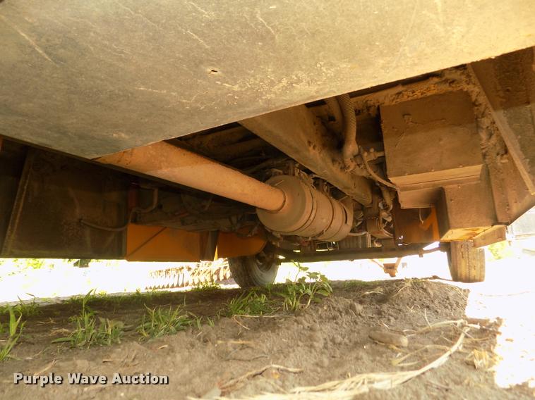 image for item DA3018 2008 Freightliner B2 school bus