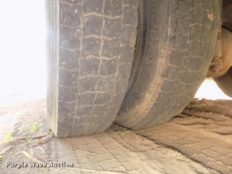 image for item DA3018 2008 Freightliner B2 school bus