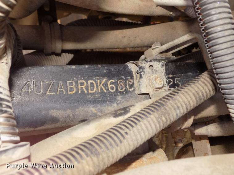 image for item DA3018 2008 Freightliner B2 school bus