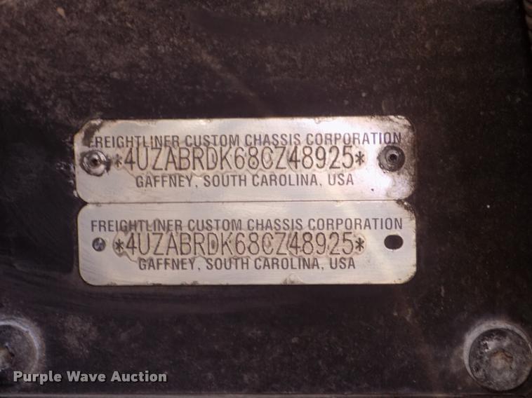 image for item DA3018 2008 Freightliner B2 school bus