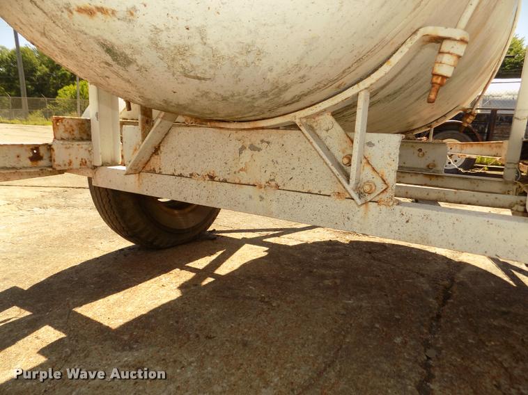 image for item DA3028 Propane tank trailer