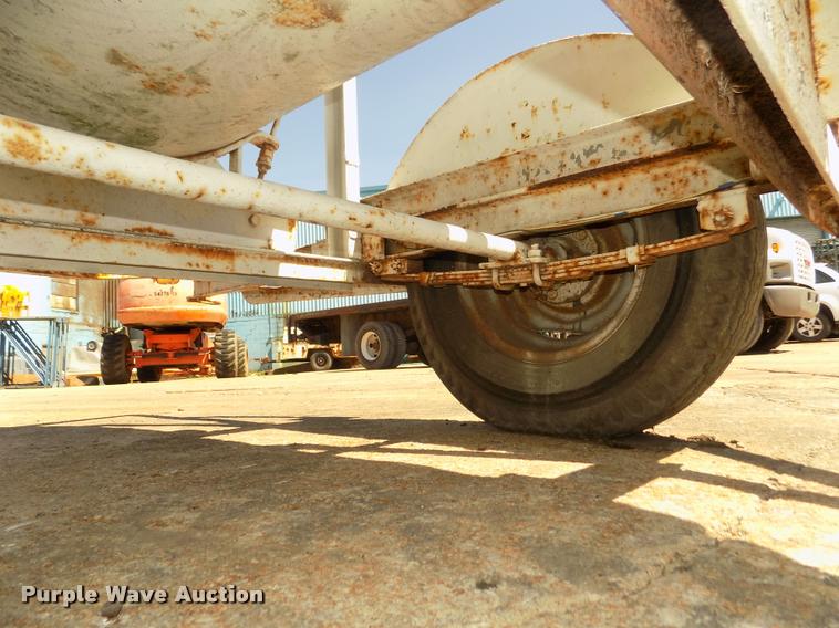 image for item DA3028 Propane tank trailer