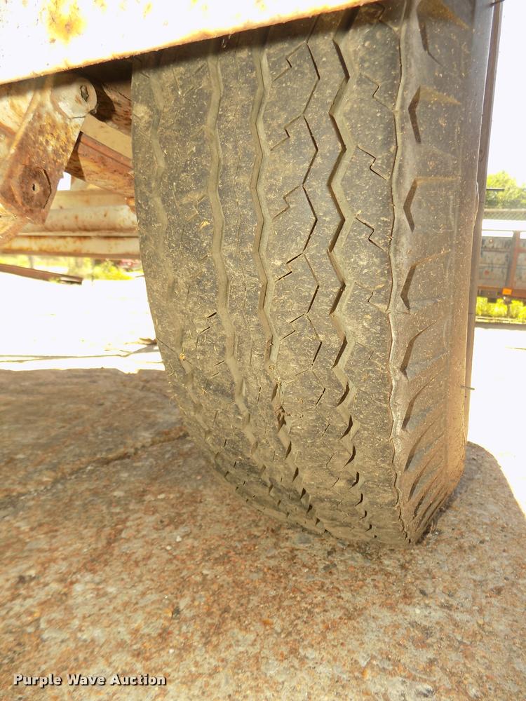 image for item DA3028 Propane tank trailer