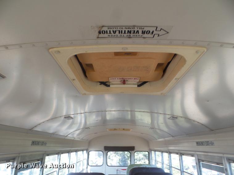 image for item DA5073 1993 Ford B700 school bus