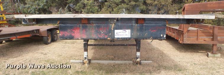 image for item DA5079 1980 Midcab drop deck trailer