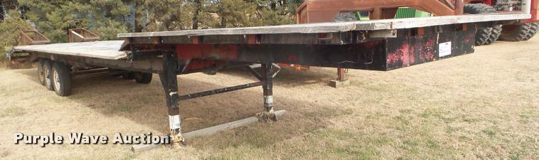 image for item DA5079 1980 Midcab drop deck trailer