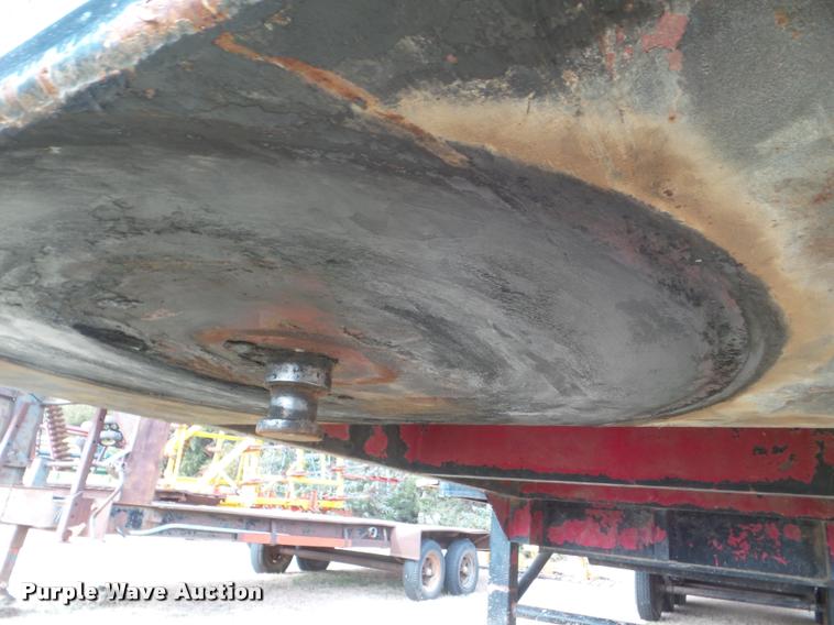 image for item DA5079 1980 Midcab drop deck trailer