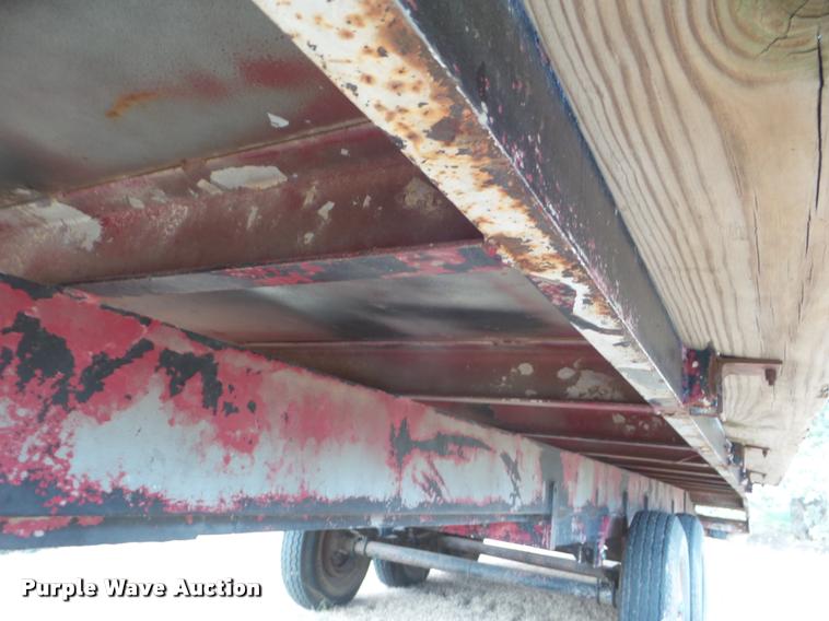 image for item DA5079 1980 Midcab drop deck trailer