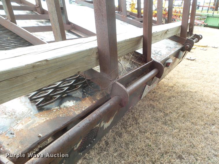 image for item DA5079 1980 Midcab drop deck trailer