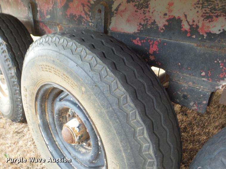 image for item DA5079 1980 Midcab drop deck trailer