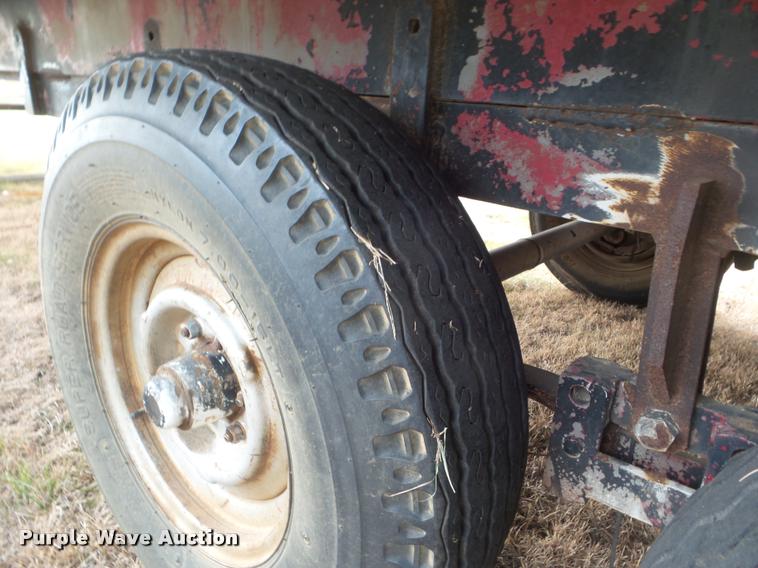 image for item DA5079 1980 Midcab drop deck trailer