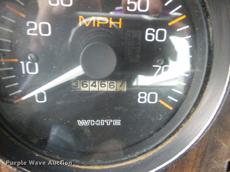 image for item DA5088 1975 White Road Boss semi truck