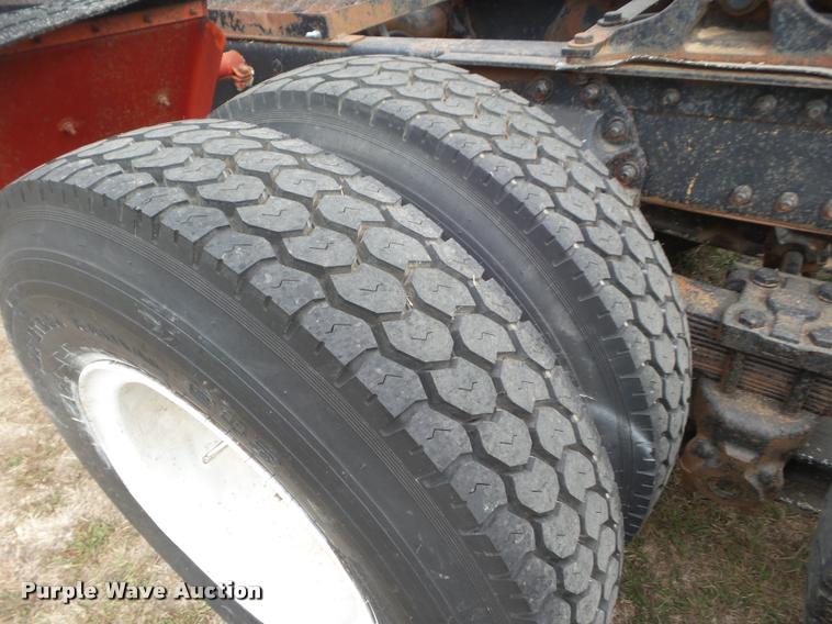 image for item DA5088 1975 White Road Boss semi truck