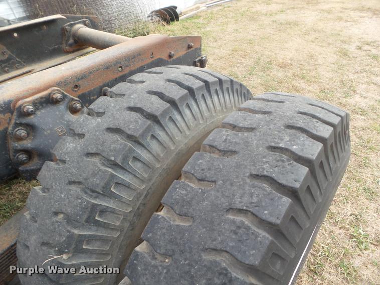 image for item DA5088 1975 White Road Boss semi truck