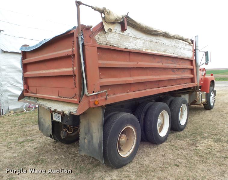 image for item DA5090 1972 Ford L9000 dump truck