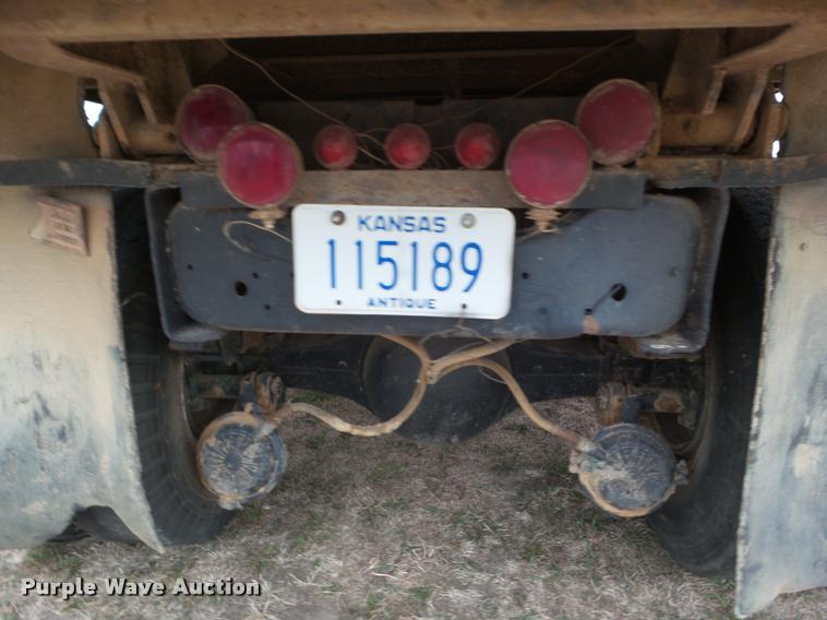 image for item DA5090 1972 Ford L9000 dump truck