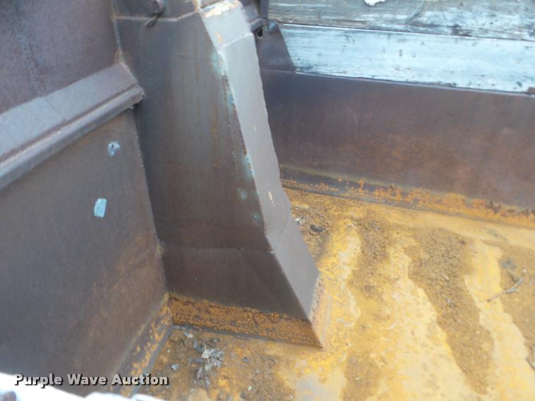 image for item DA5090 1972 Ford L9000 dump truck