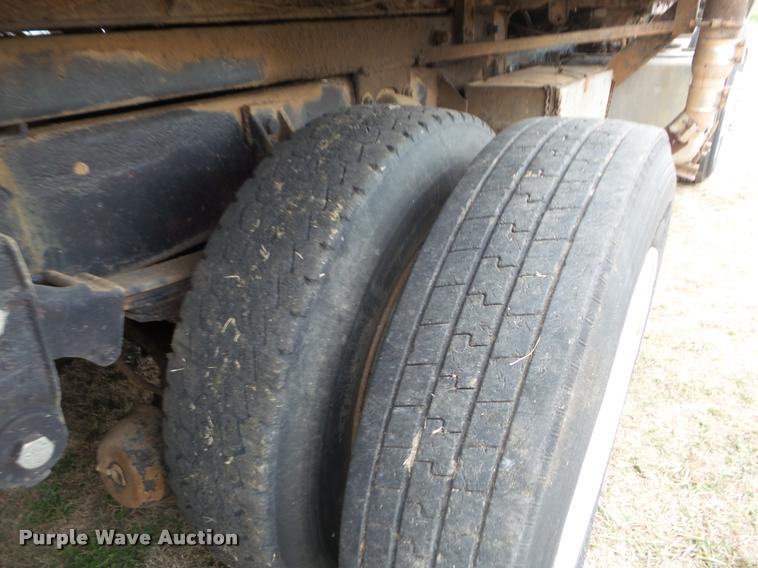 image for item DA5090 1972 Ford L9000 dump truck