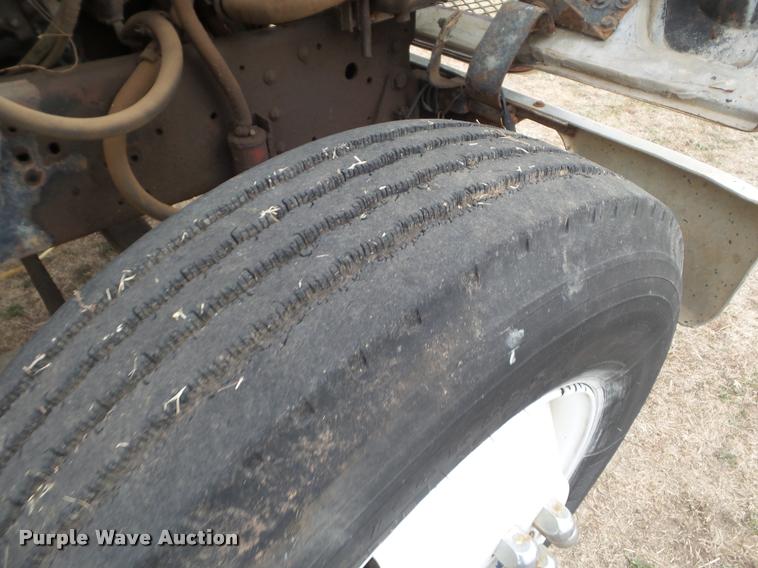 image for item DA5090 1972 Ford L9000 dump truck