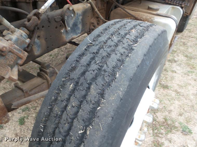 image for item DA5090 1972 Ford L9000 dump truck