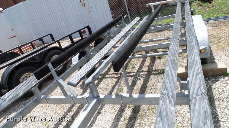 image for item DA6158 2014 Bear Mfg. boat trailer