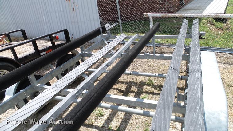 image for item DA6158 2014 Bear Mfg. boat trailer