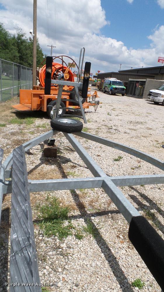 image for item DA6158 2014 Bear Mfg. boat trailer