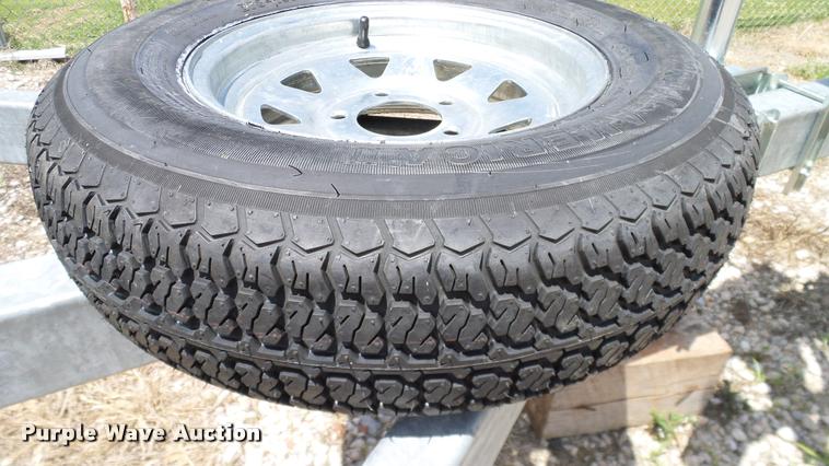 image for item DA6158 2014 Bear Mfg. boat trailer