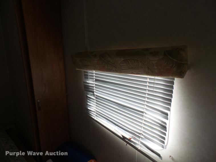 image for item DA6405 2006 Gulf Stream camper