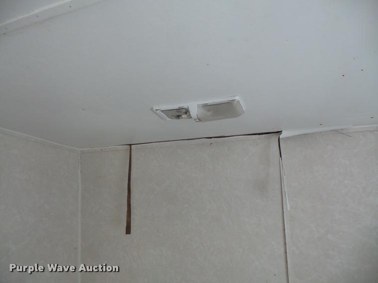 image for item DA6405 2006 Gulf Stream camper