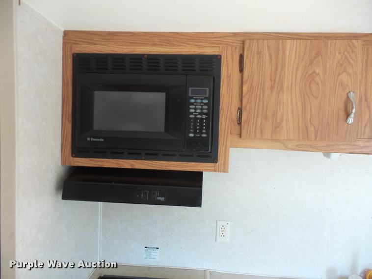 image for item DA6405 2006 Gulf Stream camper