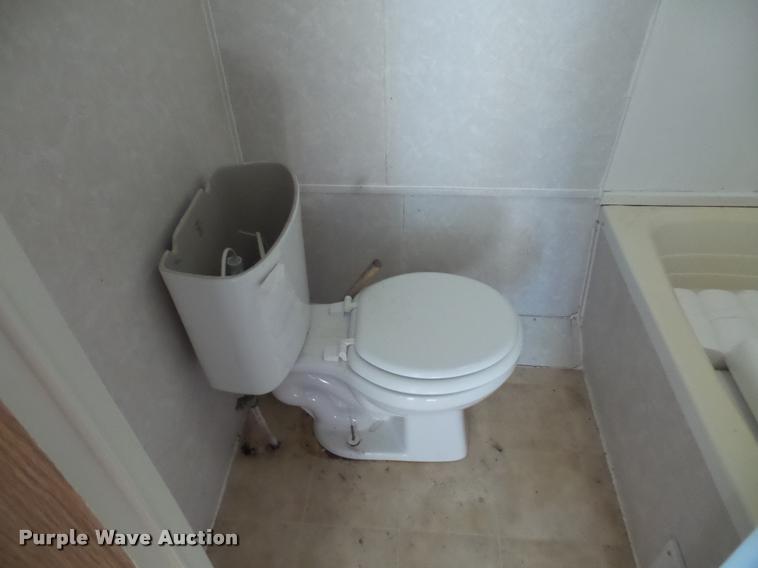 image for item DA6405 2006 Gulf Stream camper