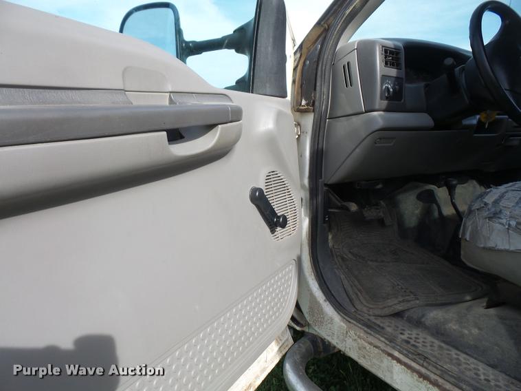 image for item DA6420 1999 Ford F350 Super Duty dump bed pickup truck