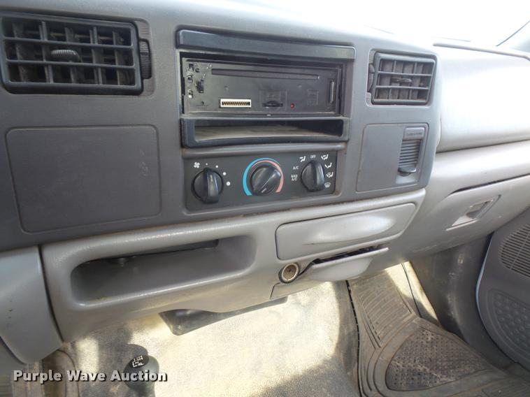 image for item DA6420 1999 Ford F350 Super Duty dump bed pickup truck