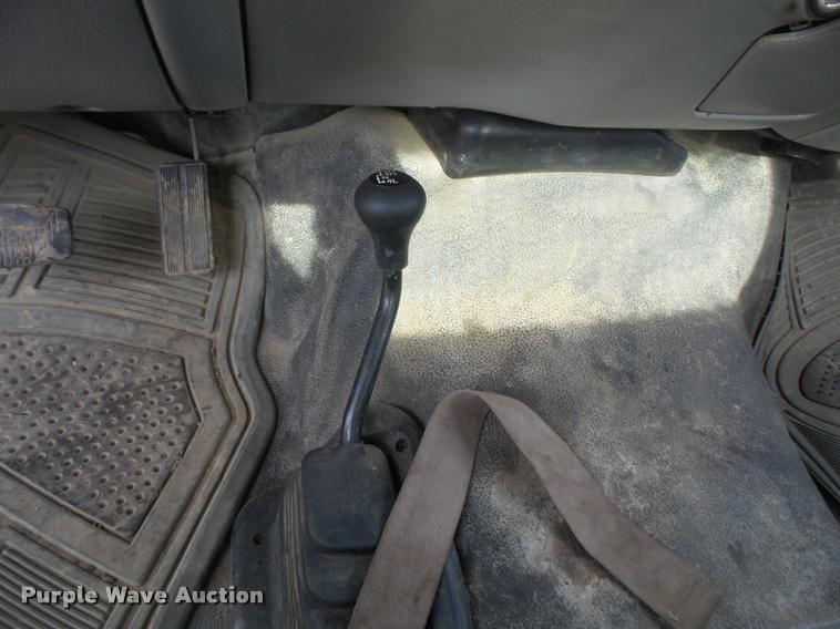 image for item DA6420 1999 Ford F350 Super Duty dump bed pickup truck