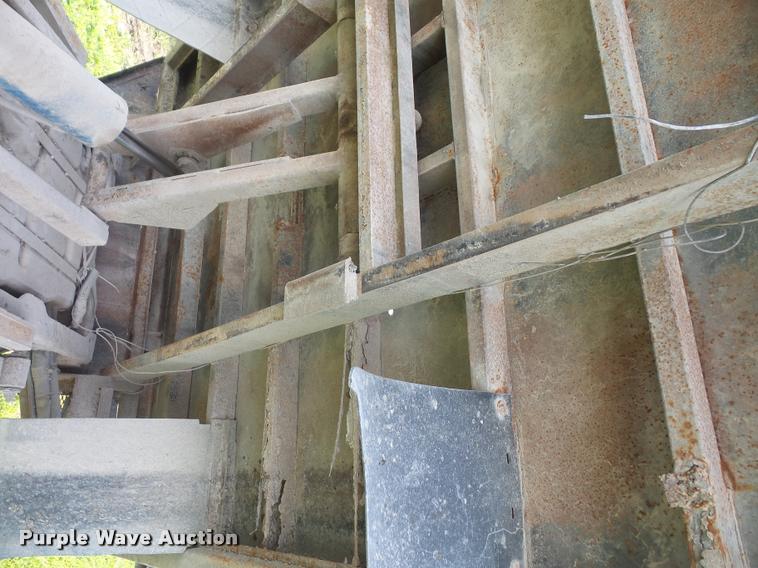 image for item DA6420 1999 Ford F350 Super Duty dump bed pickup truck