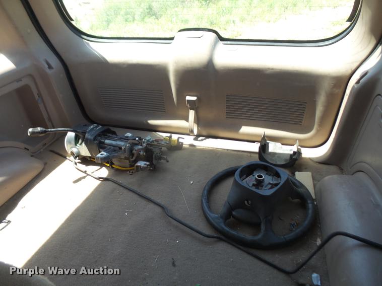 image for item DA6425 1999 Ford Explorer SUV