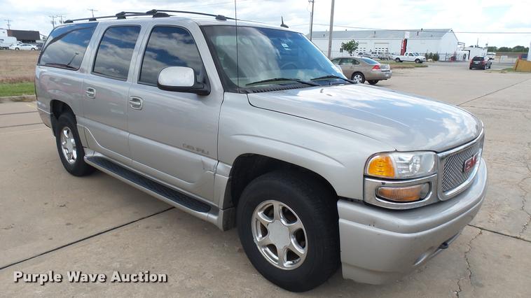 image for item DA7908 2005 GMC Yukon Denali SUV