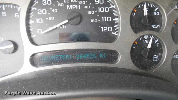 image for item DA7908 2005 GMC Yukon Denali SUV