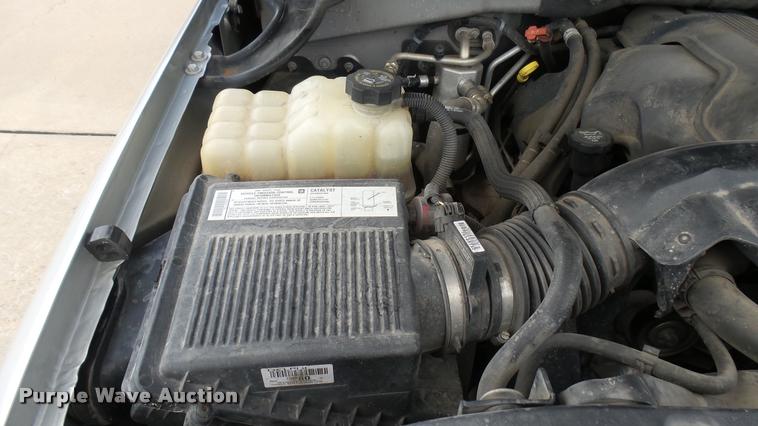 image for item DA7908 2005 GMC Yukon Denali SUV