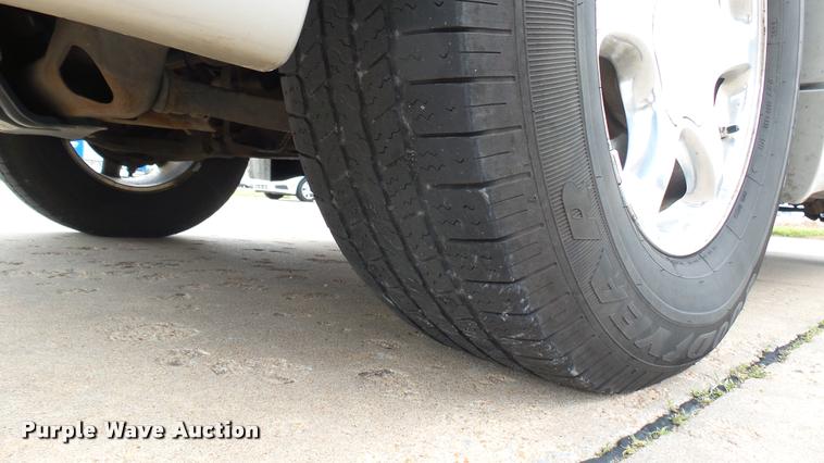 image for item DA7908 2005 GMC Yukon Denali SUV