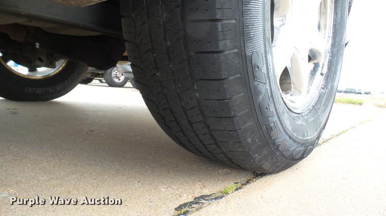 image for item DA7908 2005 GMC Yukon Denali SUV