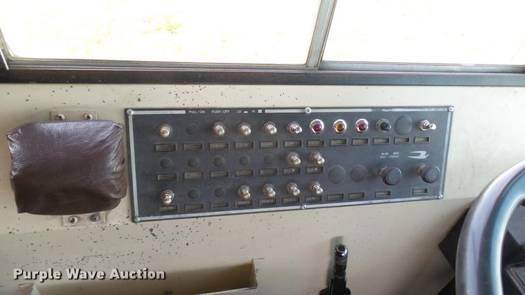 image for item DA7931 1992 Blue Bird TC2000 school bus