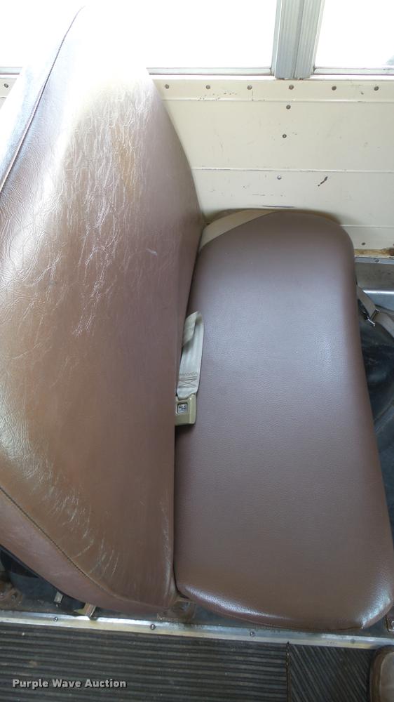 image for item DA7931 1992 Blue Bird TC2000 school bus