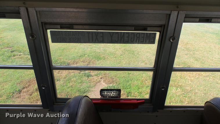 image for item DA7931 1992 Blue Bird TC2000 school bus