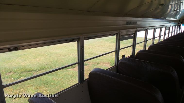 image for item DA7931 1992 Blue Bird TC2000 school bus