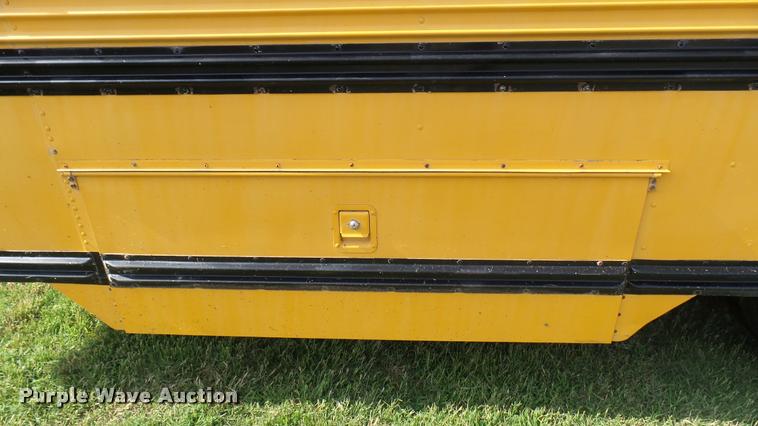 image for item DA7931 1992 Blue Bird TC2000 school bus