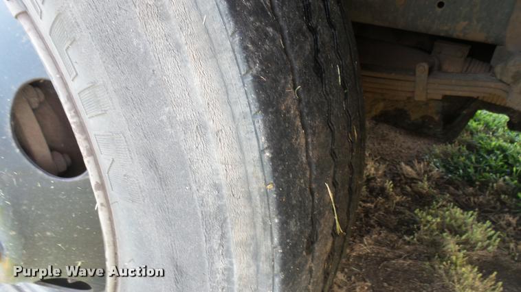 image for item DA7931 1992 Blue Bird TC2000 school bus