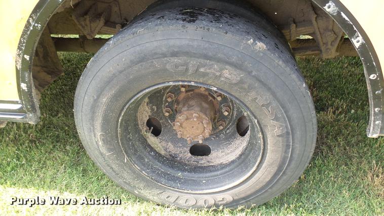 image for item DA7931 1992 Blue Bird TC2000 school bus