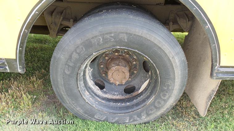 image for item DA7931 1992 Blue Bird TC2000 school bus